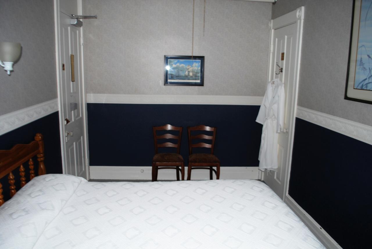 The Historic Park Hotel プットインベイ エクステリア 写真